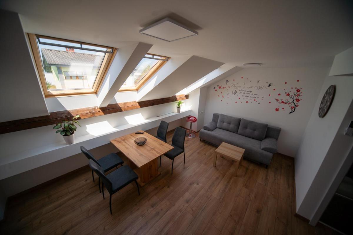 Sport Apartments Radovljica Buitenkant foto