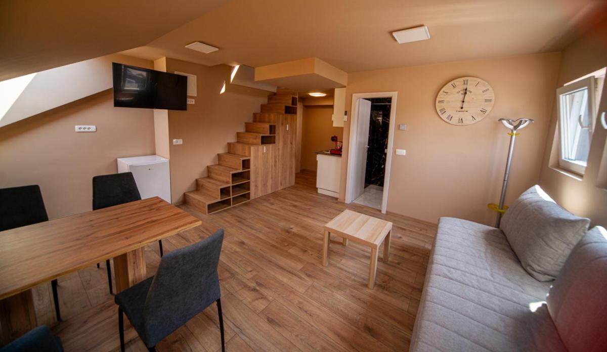 Sport Apartments Radovljica Buitenkant foto